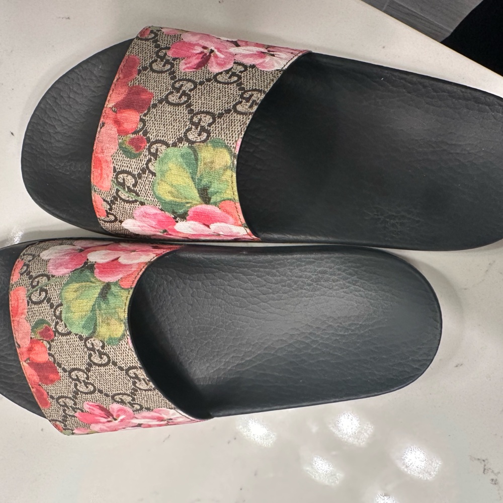 Gucci slides